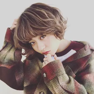 ミディアム 高橋 亜紀のヘアスタイル