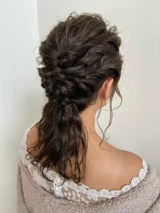 セミロング カラー ヘアアレンジ 小栗 麻衣のヘアスタイル