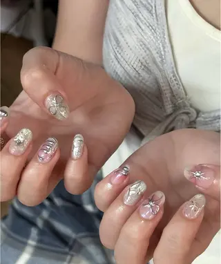 ネイル Lyna 池袋のネイルデザイン