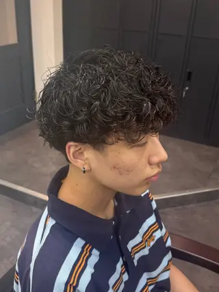 メンズ 柏メンズカットパーマ NO.1タイチのヘアスタイル