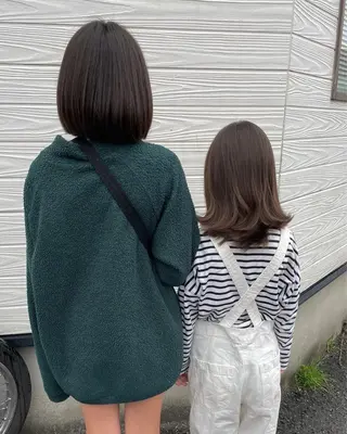 ミディアム ビヨウシツトリコ よねたにみなのヘアスタイル