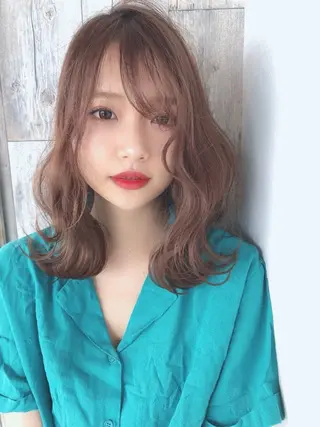 セミロング un knownのヘアスタイル
