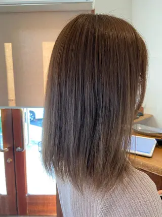 ミディアム 大良 彩水のヘアスタイル