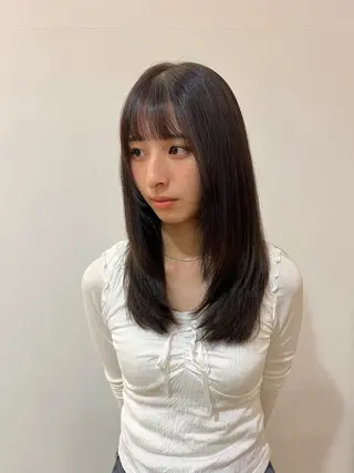 セミロング 宮内大輔 /髪質改善/艶カラーのヘアスタイル