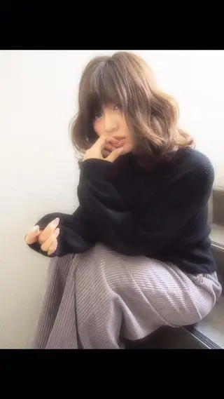 ミディアム カラー 藤本 憲吾のヘアスタイル