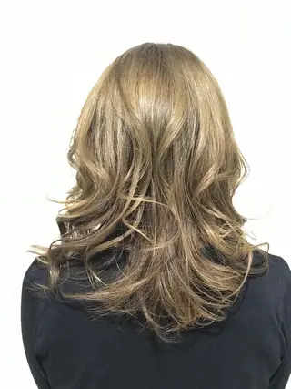 セミロング カラー 松山 真也のヘアスタイル
