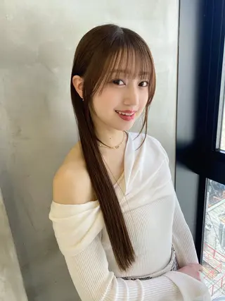 ロング カラー 郁弥モテショート💕 髪質改善ストレートのヘアスタイル