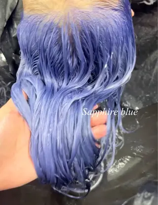ロング カラー シールエクステ特化 ハイトーン、NANAのヘアスタイル