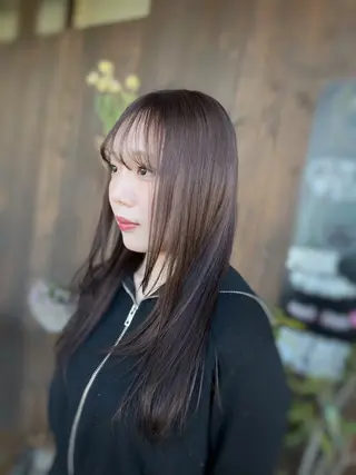 セミロング カラー ハイトーン・ブリーチ ムラ修正　八須　錬のヘアスタイル