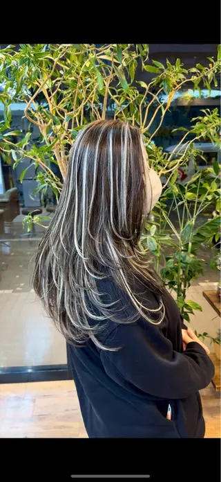 ロング カラー 🌈ハイライト特化 🌈 🐶ノザワ🐶のヘアスタイル