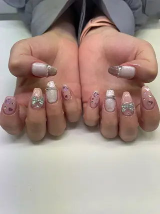 ネイル VENUS BELT AYAKAのネイルデザイン