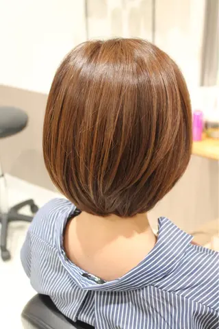 ショート 大人女性に寄り添う 髪質改善サロンのヘアスタイル