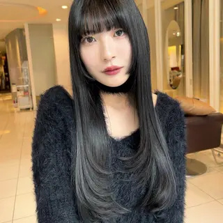 ロング モデル募集/カレン /レイヤーカットのヘアスタイル