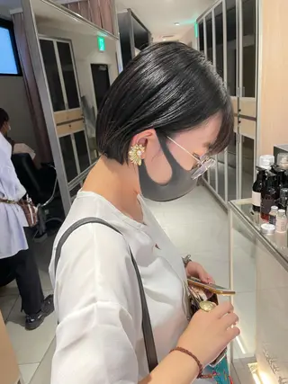ショート 柔らか透け感カラー 🌿ムロヤリョウスケのヘアスタイル