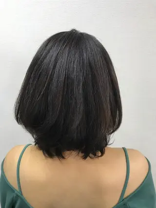 ショート カラー 吉森 満俊のヘアスタイル