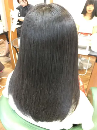 ミディアム カラー パーマ ヘアアレンジ メンズ キッズ ネイル マツエク・マツパ SHIORI💜口コ ミNo.1艶カラーのヘアスタイル