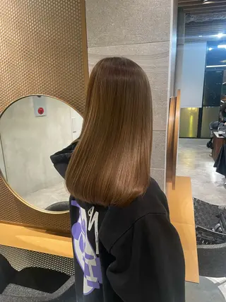 セミロング ハイトーン/透明感 yuinaのヘアスタイル