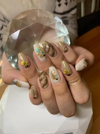 ネイル LAVISH nail salonのネイルデザイン