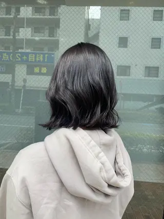 ミディアム カラー サプリームヘア 飯田みち瑠のヘアスタイル
