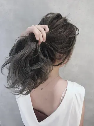 ミディアム カラー MOU namba ムウナンバのヘアスタイル