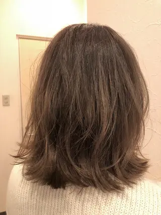 ミディアム カラー ヘアアレンジ IVY villa Suzu.のヘアスタイル