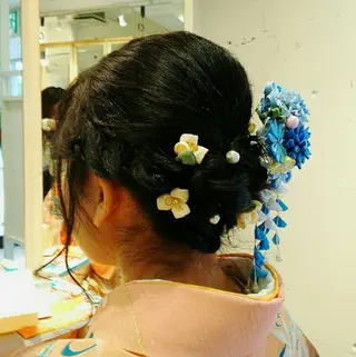 ミディアム ヘアアレンジ 市川 芽依のヘアスタイル