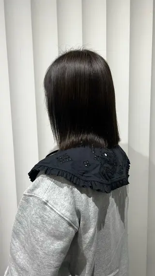 セミロング カラー 山本 麗のヘアスタイル