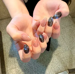 ミディアム Be All Etre(ビオール・エトレ)所属・藤井 芽依のネイルデザイン