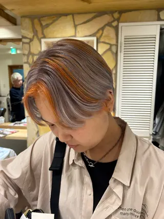 ショート カラー kawabe maikoのヘアスタイル