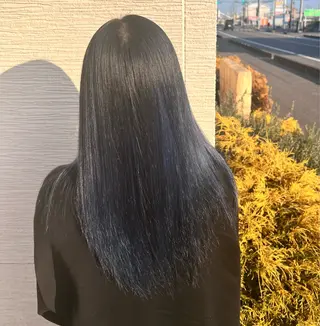 カラー 関 唯花のヘアスタイル