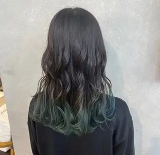 ショート カラー フェザー/シャドウ/ メッシュパーマのヘアスタイル