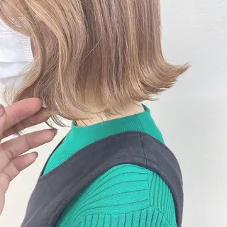 ショート ブリーチカラー 🩵MIZUKIのヘアスタイル