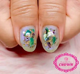 ネイル CROWN プライベートサロンのネイルデザイン