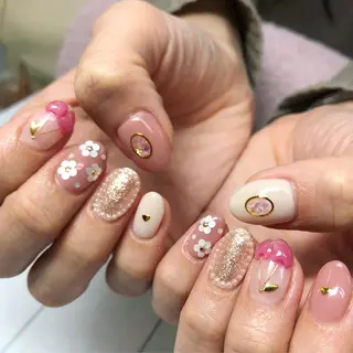 ネイル MAXKELLY スタッフのネイルデザイン