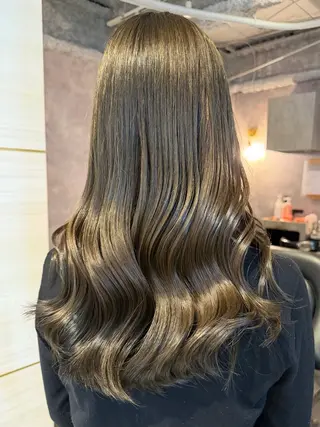 セミロング カラー 🤍あみ🤍暗髪オリ ーブ特化🌿髪質改善のヘアスタイル