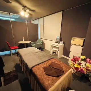 ツヤ肌脱毛サロン Grast🌿アイカのエステ・リラクイメージ