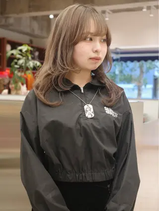 カラー (𝐡)𝐰𝐢𝐦 𝐲𝐮𝐧𝐚のヘアスタイル