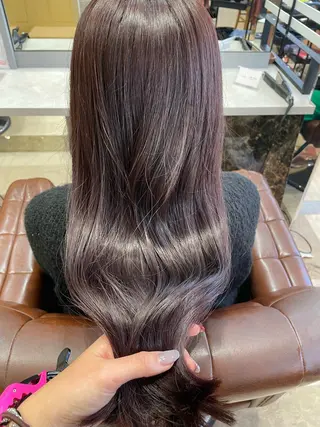ロング 🧸顔周りカット /透明感🎀のヘアスタイル