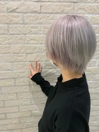 ショート カラー 艶髪クリエイター🪽 秋田 聖也のヘアスタイル