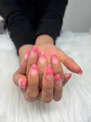 ネイル SHIORI ⭐︎のネイルデザイン