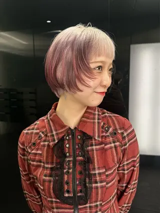 ショート ケアブリーチ特化✨/ 艶カラー/エクステのヘアスタイル