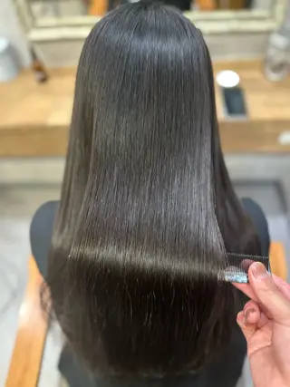 セミロング 髪質改善/縮毛矯正/ 艶髪/根本和也のヘアスタイル