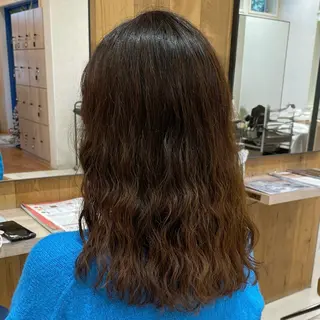 ミディアム パーマ 大人可愛いhair 🐾🩵HANAのヘアスタイル