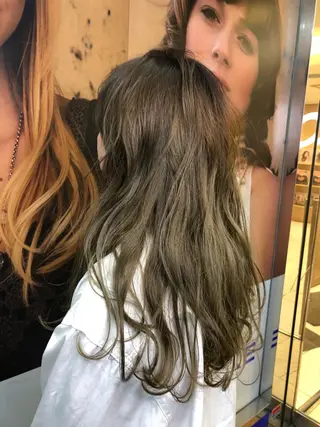 ロング カラー 丸みショートボブ/ タッセルボブ 吉野のヘアスタイル