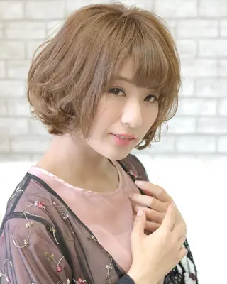 ミディアム 柳澤 興輝のヘアスタイル