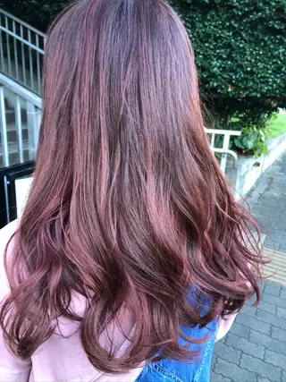 セミロング アートディレクター ワダヒサノリのヘアスタイル