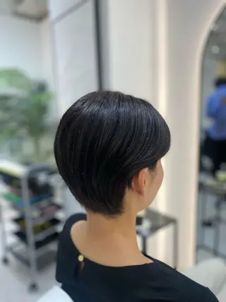 ショート カラー 艶髪・透明感カラー・ 韓国ヘア・Yuriのヘアスタイル