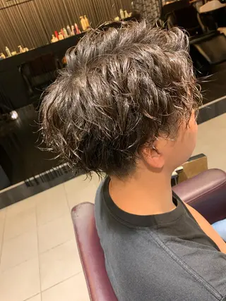 ショート パーマ 美髪形成！色素改善！ 秋田　和輝のヘアスタイル