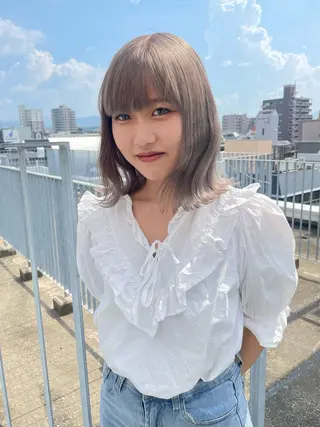 セミロング カラー SHOTO ハイトー ン/ブロンドカラーのヘアスタイル