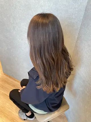 セミロング 切りっぱなしボブ/ 蒲生四丁目/伊藤瑠唯のヘアスタイル